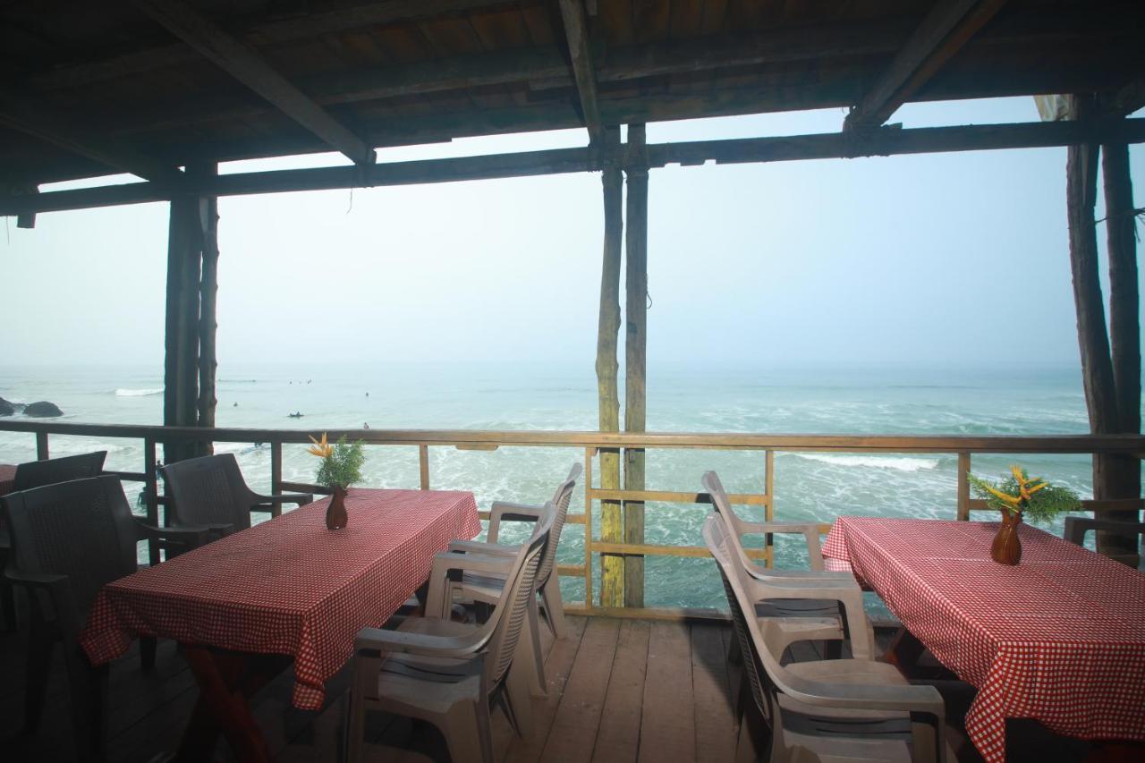 Black Beach Resort Варкала Екстериор снимка