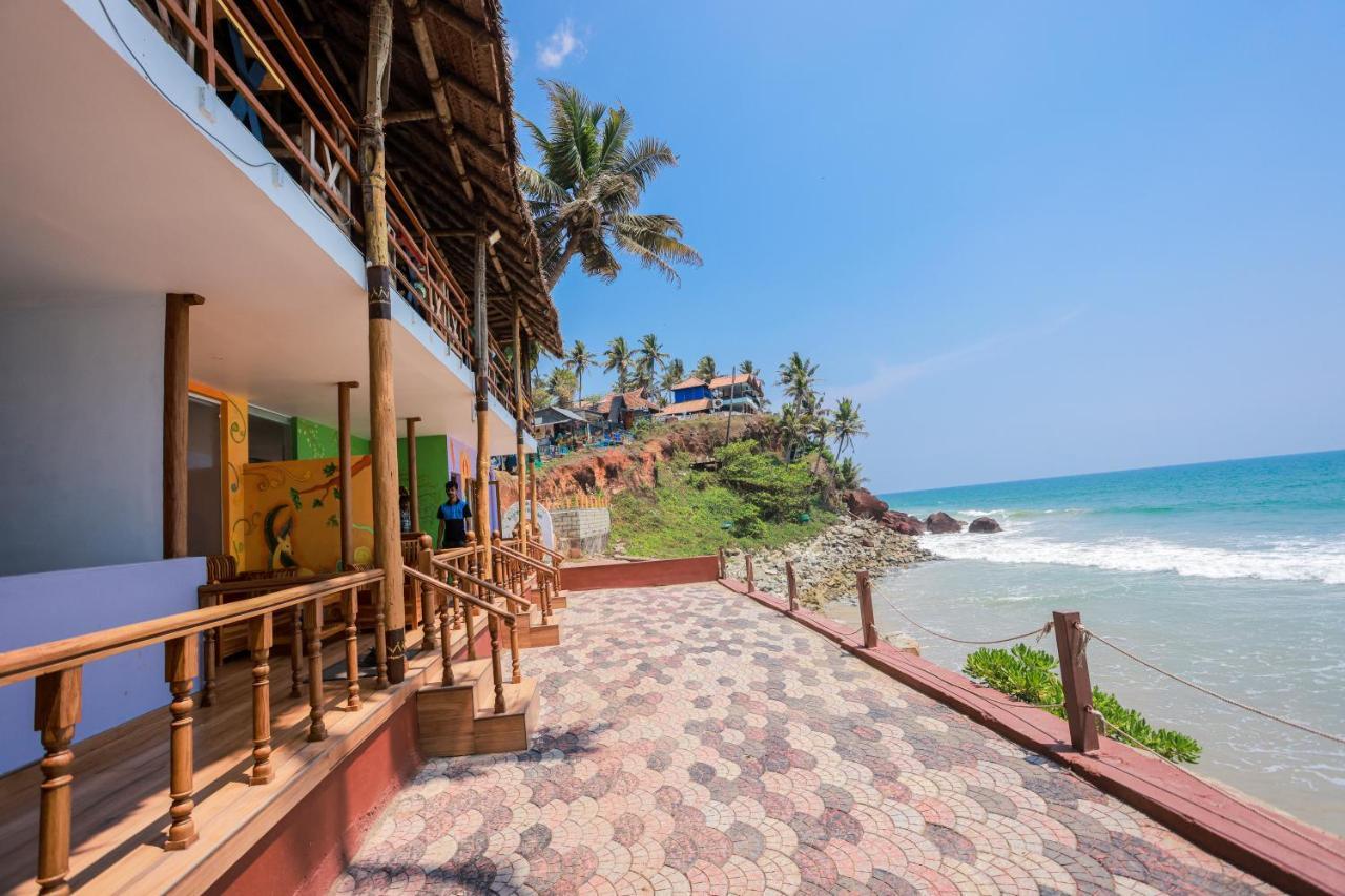Black Beach Resort Варкала Екстериор снимка