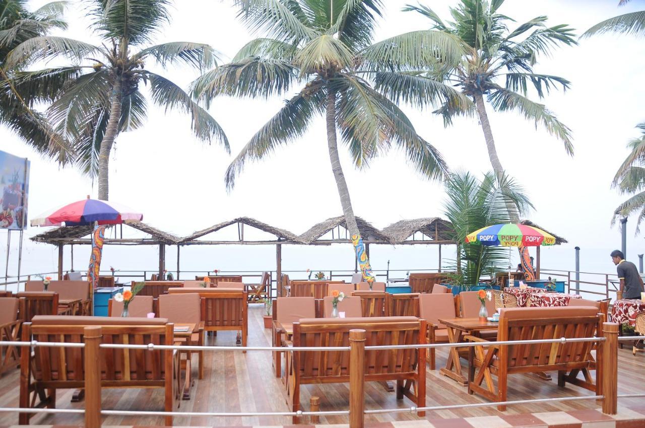 Black Beach Resort Варкала Екстериор снимка