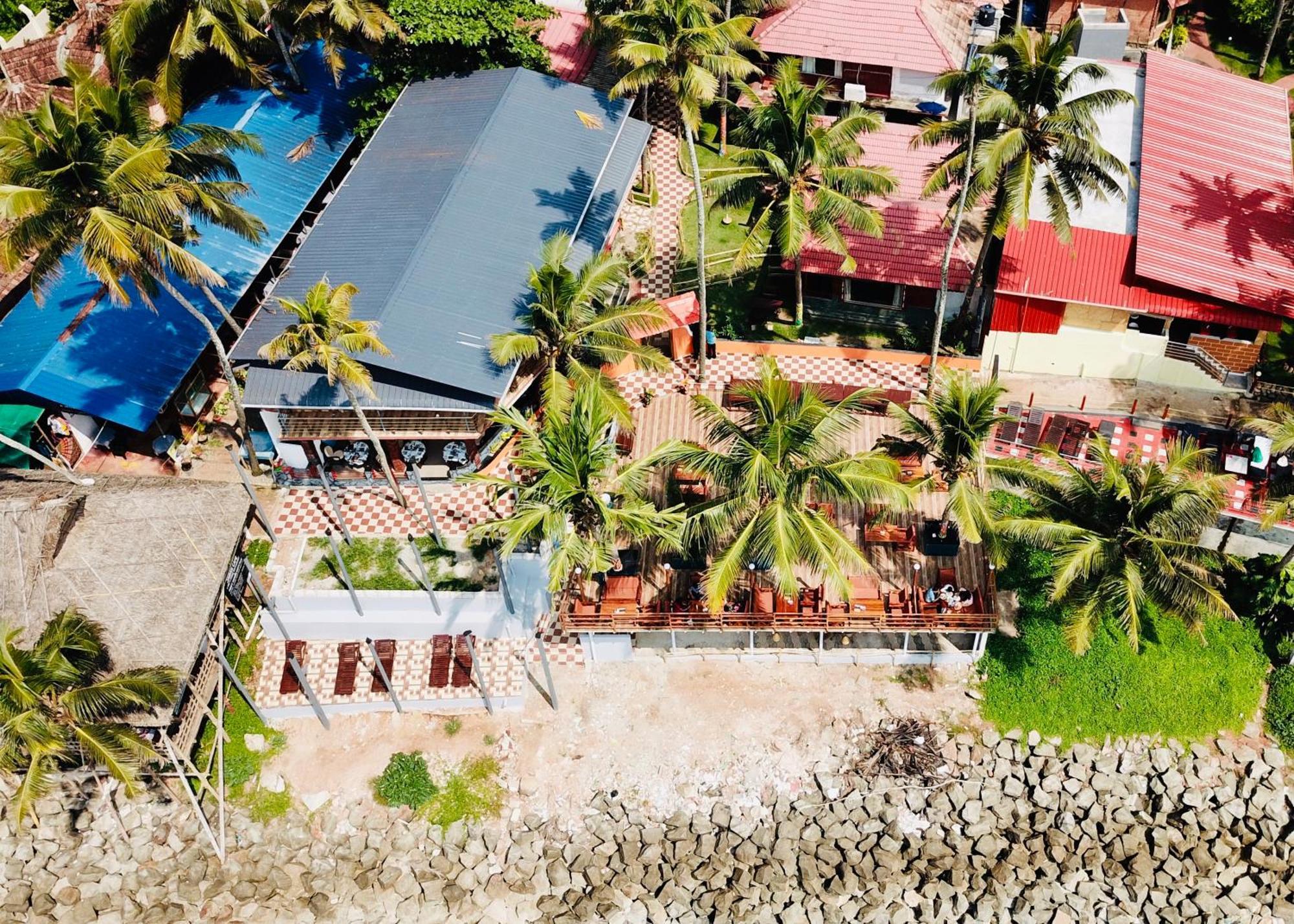 Black Beach Resort Варкала Екстериор снимка